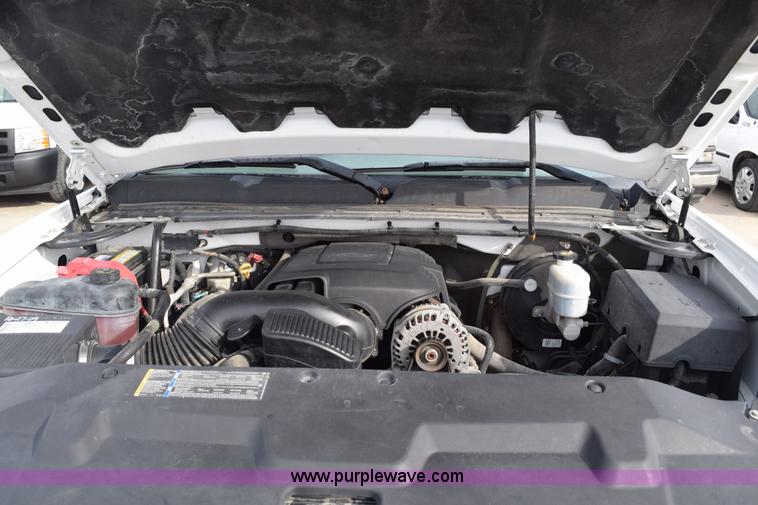 image for item K8800 2007 Chevrolet Silverado 1500 Ext. Cab pickup truck