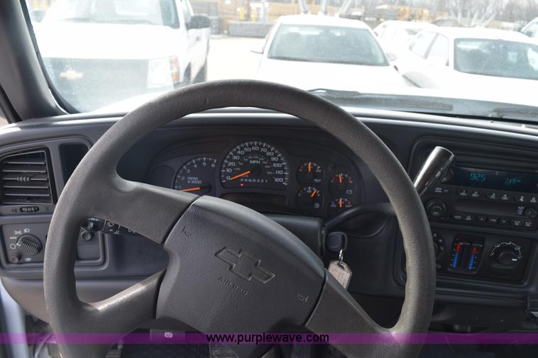 image for item K8801 2006 Chevrolet Silverado 1500 Ext. Cab pickup truck