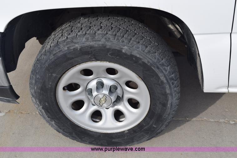 image for item K8801 2006 Chevrolet Silverado 1500 Ext. Cab pickup truck