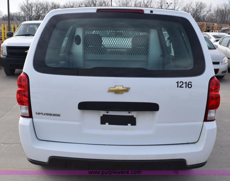 image for item K8802 2006 Chevrolet Uplander Cargo van