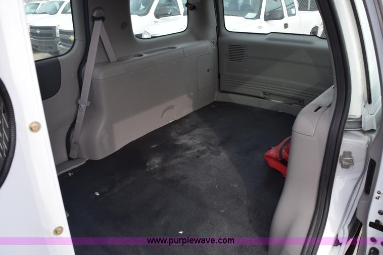 image for item K8802 2006 Chevrolet Uplander Cargo van