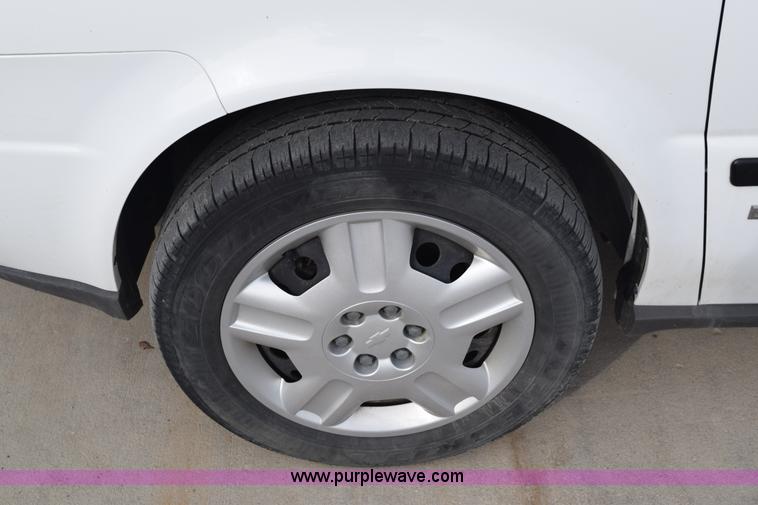 image for item K8802 2006 Chevrolet Uplander Cargo van