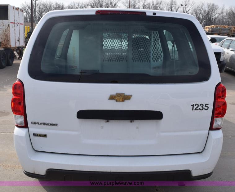 image for item K8803 2007 Chevrolet Uplander Cargo van