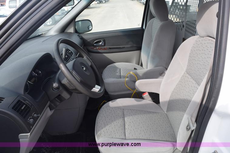 image for item K8803 2007 Chevrolet Uplander Cargo van