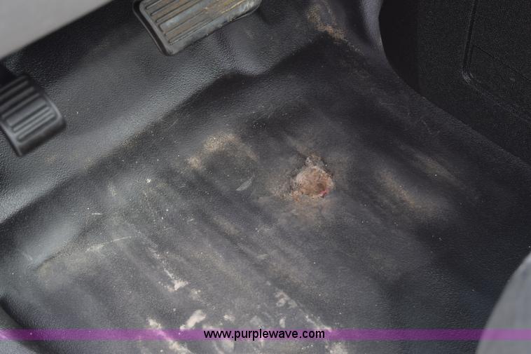 image for item K8807 2007 Chevrolet Silverado 1500 pickup truck