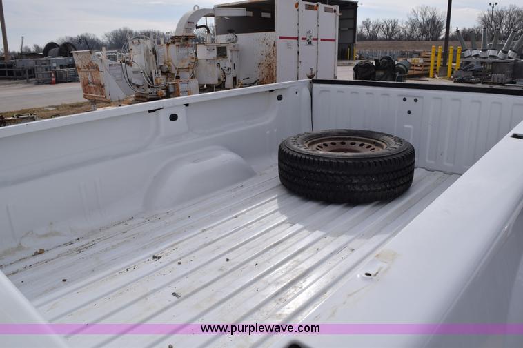 image for item K8807 2007 Chevrolet Silverado 1500 pickup truck