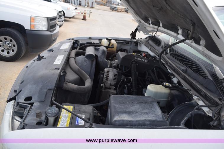 image for item K8809 1999 Chevrolet Silverado 1500 Ext. Cab pickup truck