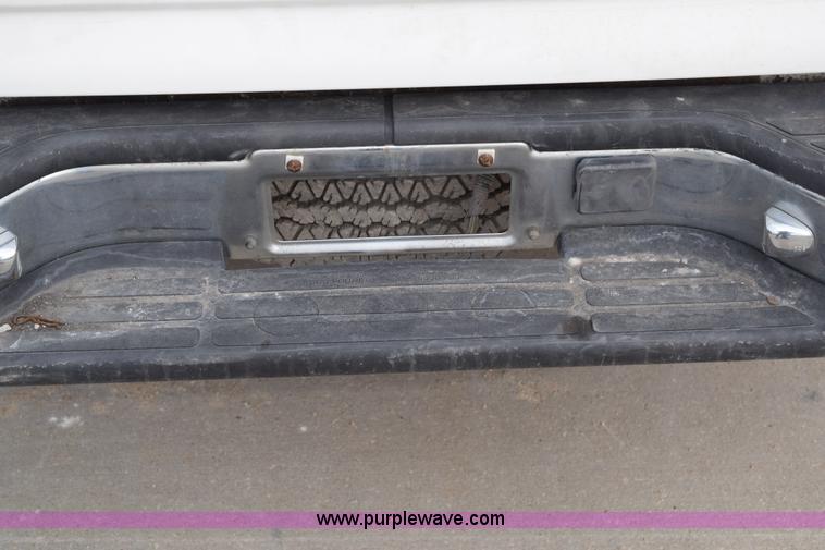 image for item K8809 1999 Chevrolet Silverado 1500 Ext. Cab pickup truck