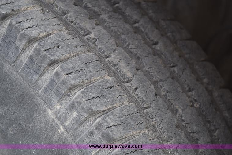 image for item K8809 1999 Chevrolet Silverado 1500 Ext. Cab pickup truck