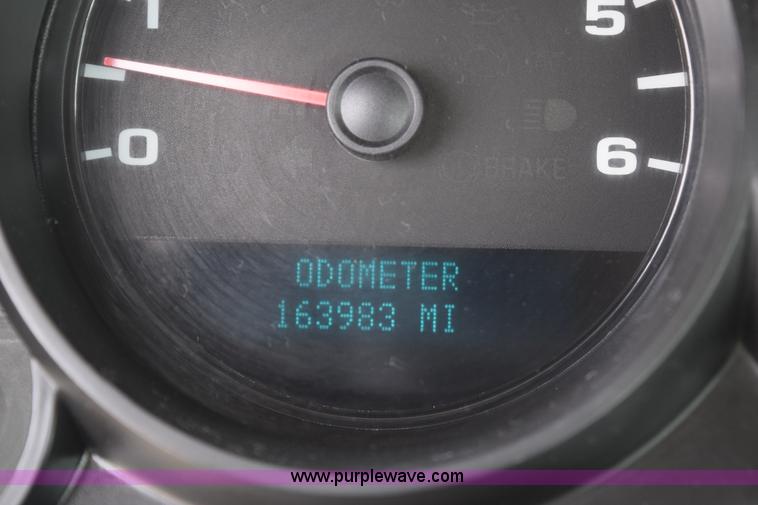 image for item K8825 2007 Chevrolet Silverado 1500 pickup truck