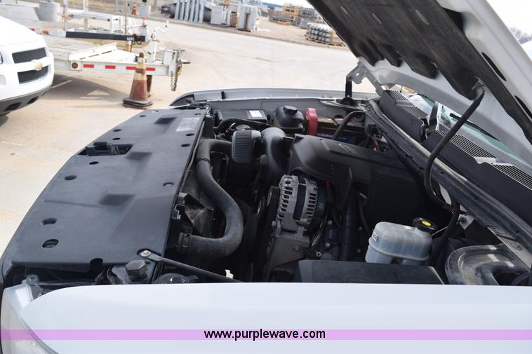 image for item K8825 2007 Chevrolet Silverado 1500 pickup truck