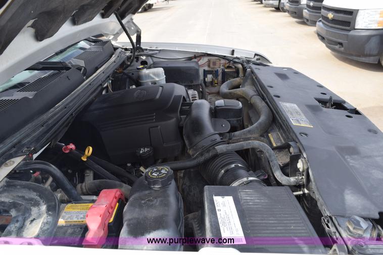 image for item K8825 2007 Chevrolet Silverado 1500 pickup truck