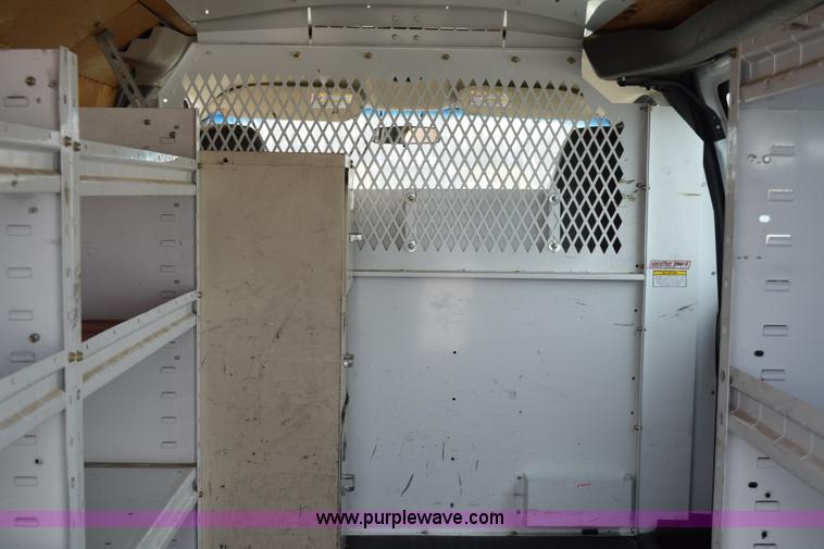 image for item K8826 2006 Chevrolet Express 3500 Cargo van