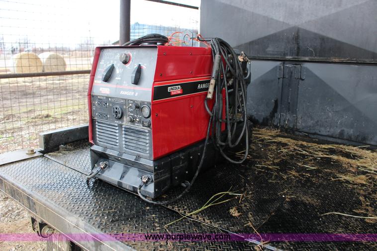 image for item L6710 Lincoln Electric Ranger 8 welder