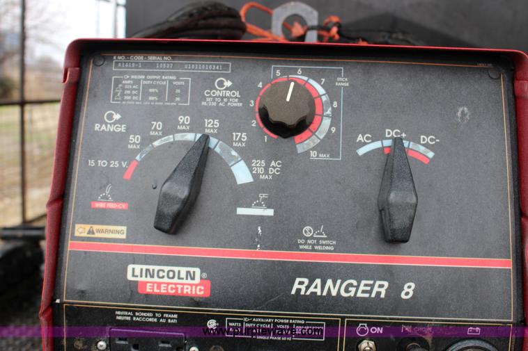 image for item L6710 Lincoln Electric Ranger 8 welder