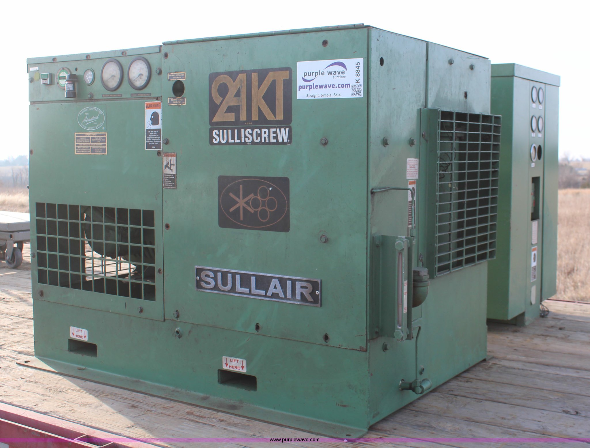 Sullair 24KT Sulliscrew air comrpessor in Mayetta, KS | Item K8845 sold ...