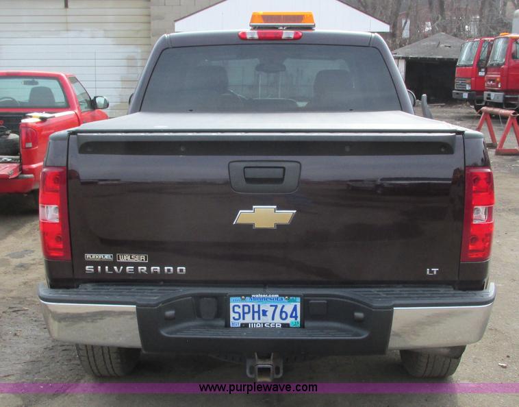 image for item J1792 2008 Chevrolet Silverado 1500 Crew Cab pickup truck