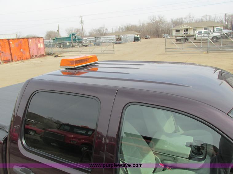 image for item J1792 2008 Chevrolet Silverado 1500 Crew Cab pickup truck