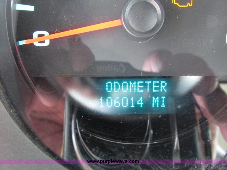 image for item J1792 2008 Chevrolet Silverado 1500 Crew Cab pickup truck