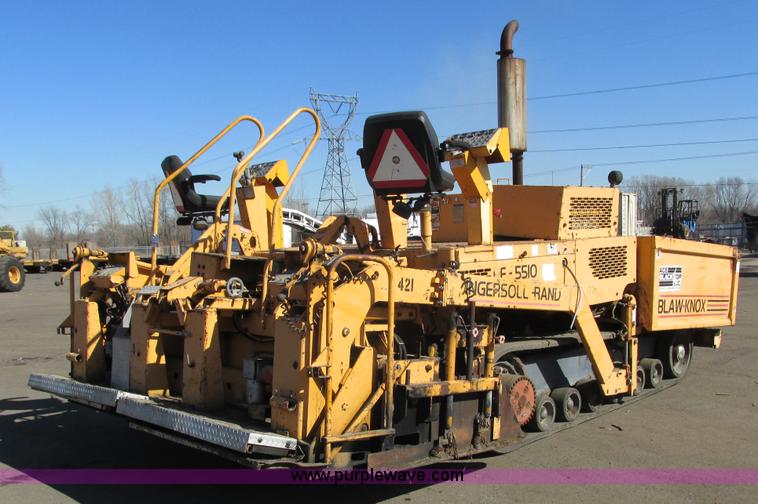 image for item J1809 1998 Blaw Knox PF-5510 asphalt paver