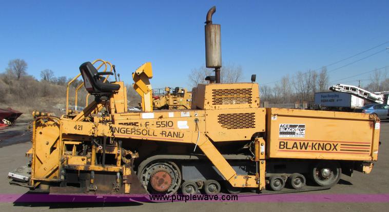image for item J1809 1998 Blaw Knox PF-5510 asphalt paver