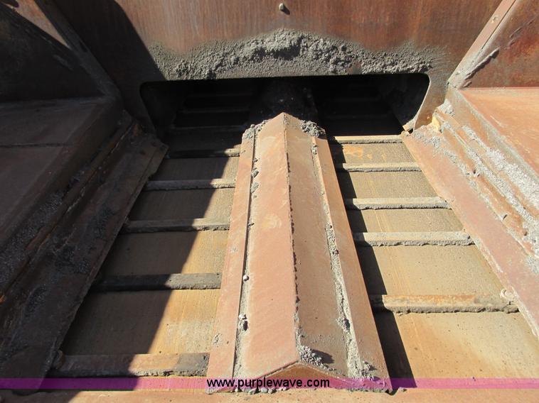 image for item J1809 1998 Blaw Knox PF-5510 asphalt paver