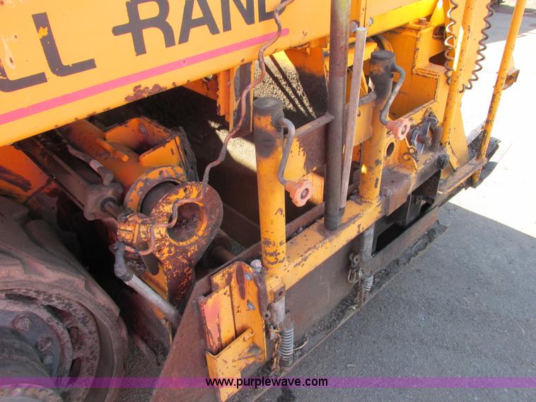 image for item J1809 1998 Blaw Knox PF-5510 asphalt paver