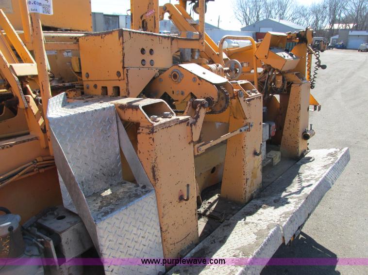 image for item J1809 1998 Blaw Knox PF-5510 asphalt paver