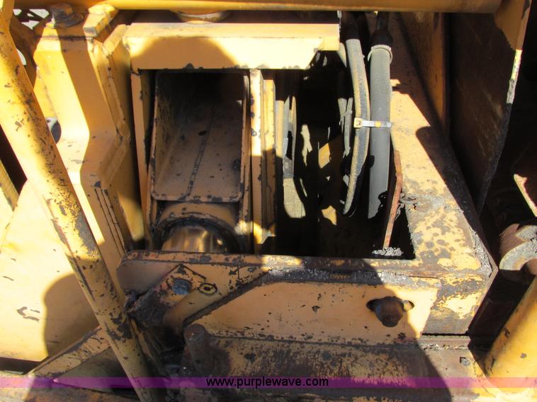 image for item J1809 1998 Blaw Knox PF-5510 asphalt paver