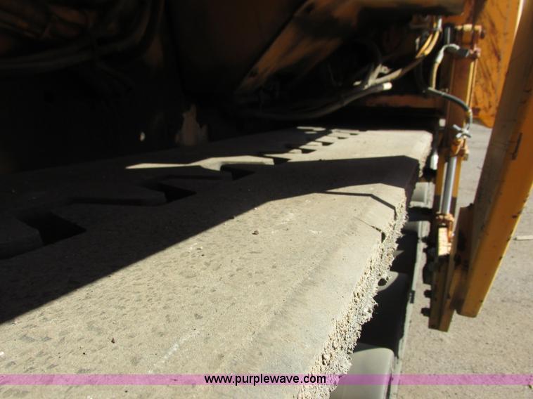 image for item J1809 1998 Blaw Knox PF-5510 asphalt paver