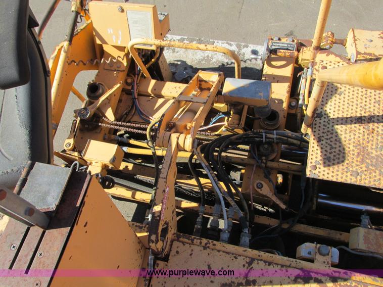 image for item J1809 1998 Blaw Knox PF-5510 asphalt paver