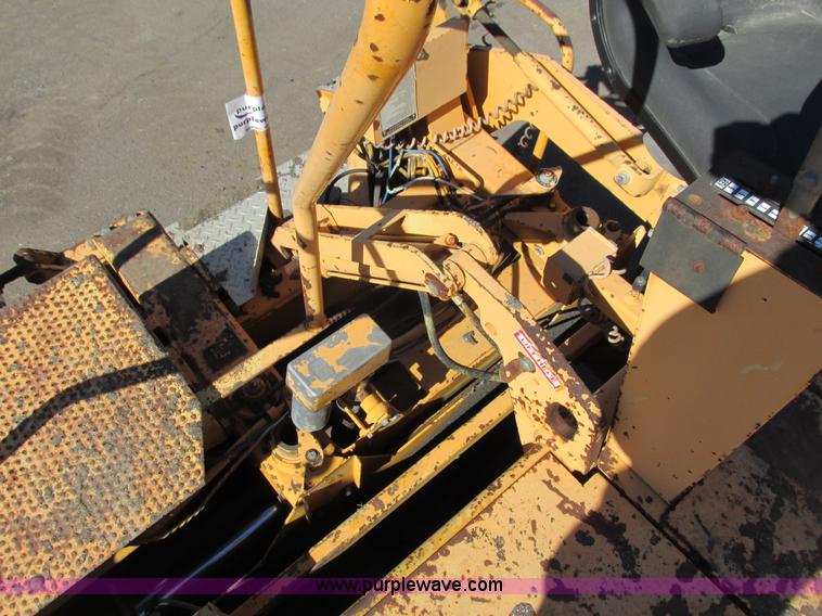 image for item J1809 1998 Blaw Knox PF-5510 asphalt paver