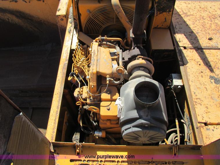 image for item J1809 1998 Blaw Knox PF-5510 asphalt paver