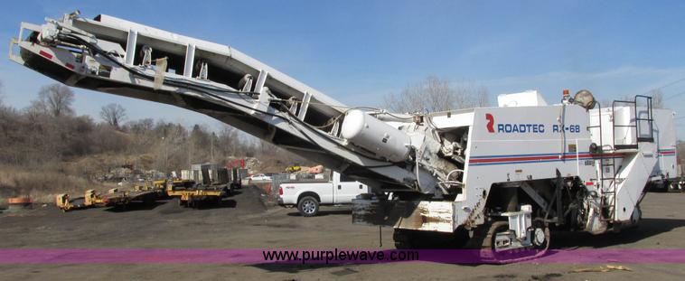 image for item J1812 Roadtec RX-68 mill