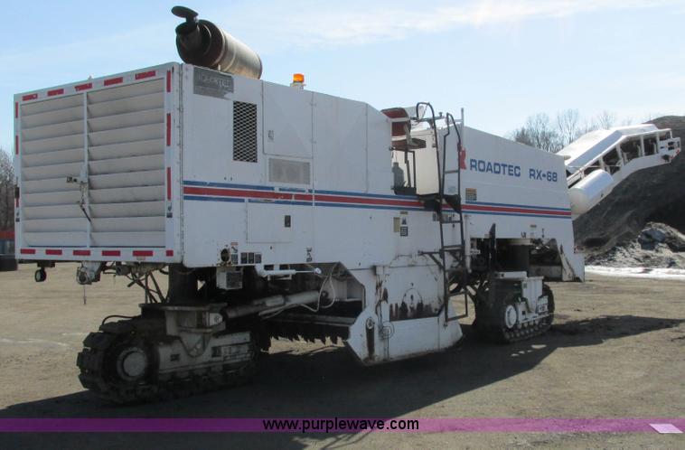 image for item J1812 Roadtec RX-68 mill