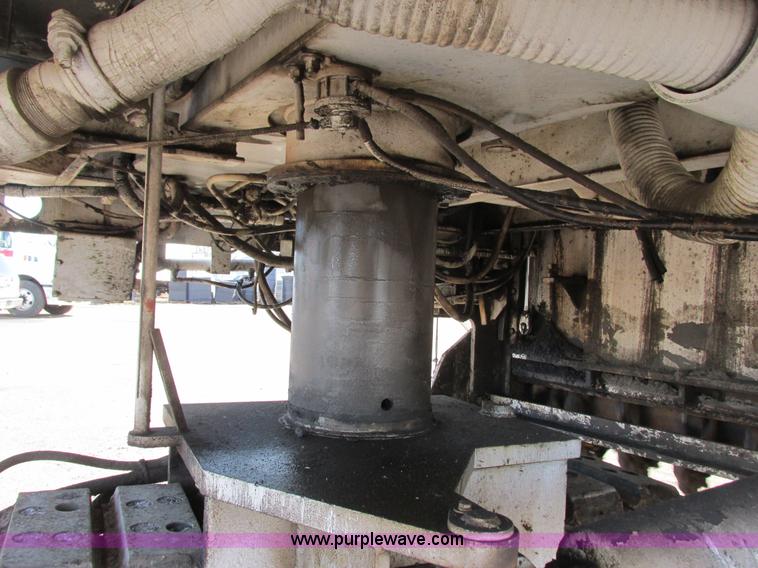 image for item J1812 Roadtec RX-68 mill