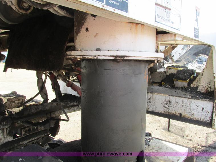 image for item J1812 Roadtec RX-68 mill