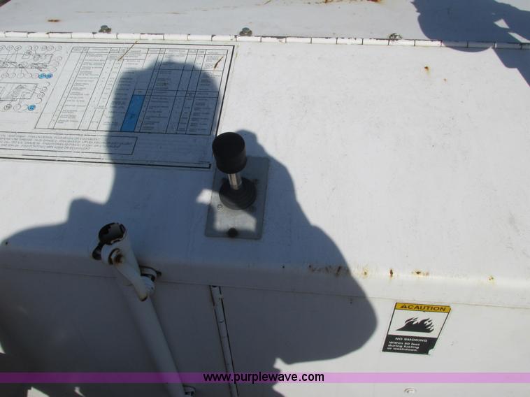 image for item J1812 Roadtec RX-68 mill