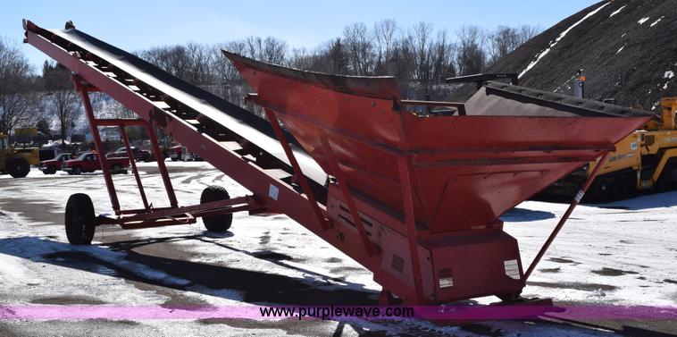 image for item J1814 2002 Finlay 532 conveyor