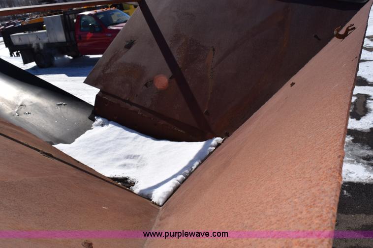 image for item J1814 2002 Finlay 532 conveyor