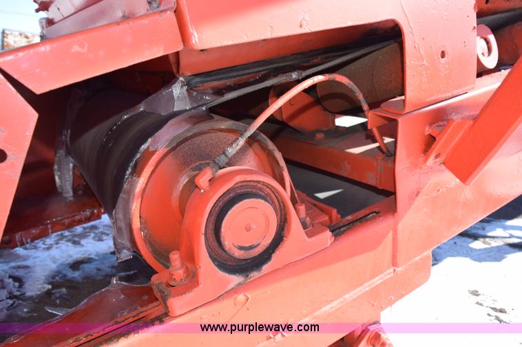 image for item J1814 2002 Finlay 532 conveyor