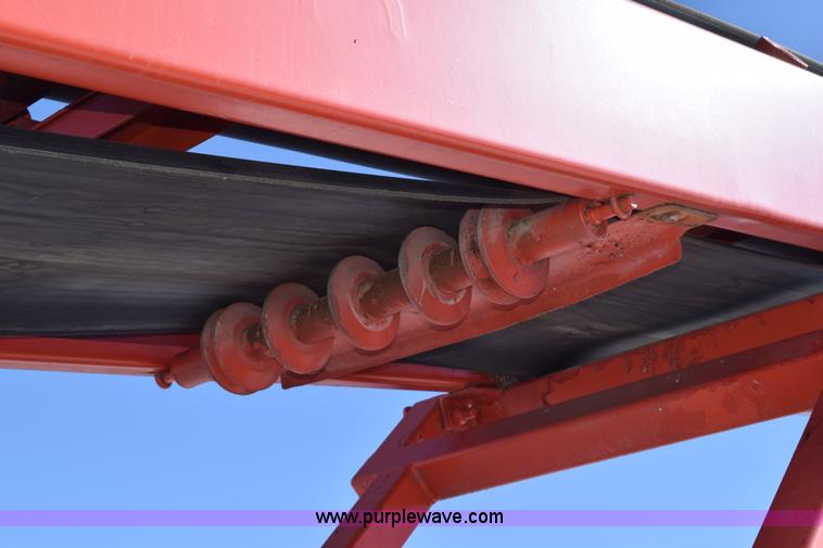 image for item J1814 2002 Finlay 532 conveyor