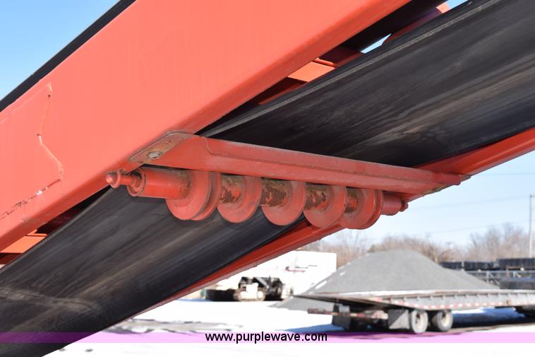 image for item J1814 2002 Finlay 532 conveyor