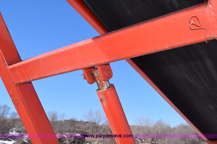 image for item J1814 2002 Finlay 532 conveyor