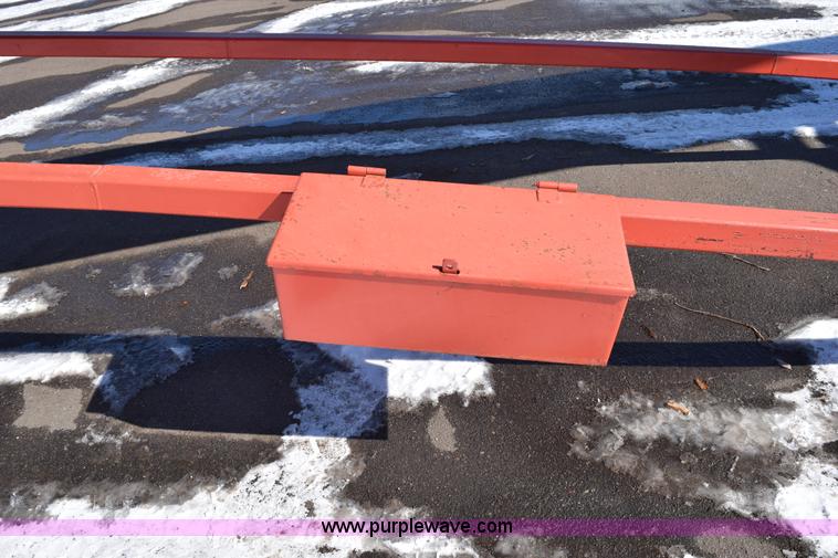 image for item J1814 2002 Finlay 532 conveyor