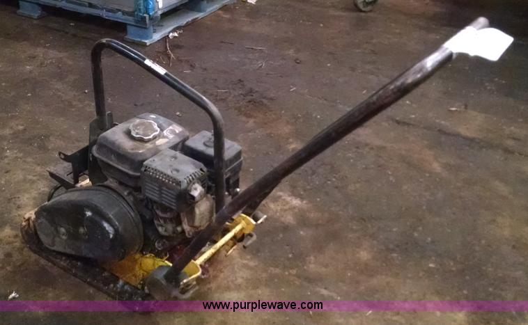 image for item J1830 Wacker VP1135 plate compactor