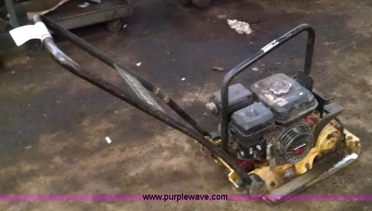 image for item J1830 Wacker VP1135 plate compactor