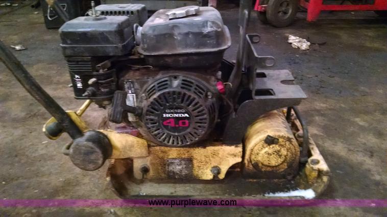 image for item J1830 Wacker VP1135 plate compactor