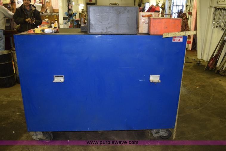 image for item J1866 1996 Matco toolbox