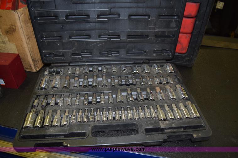 image for item J1866 1996 Matco toolbox
